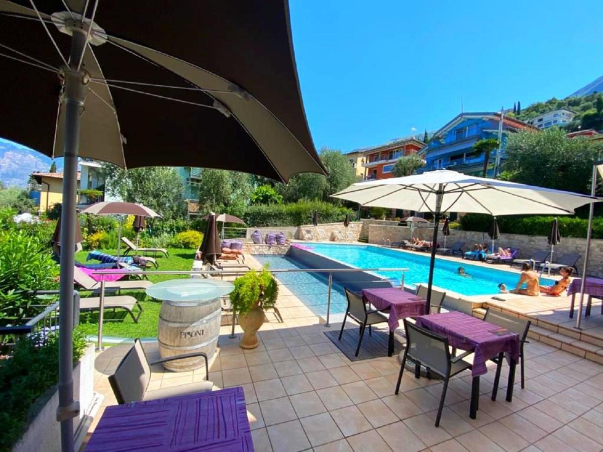 Hotel Antonella 3*