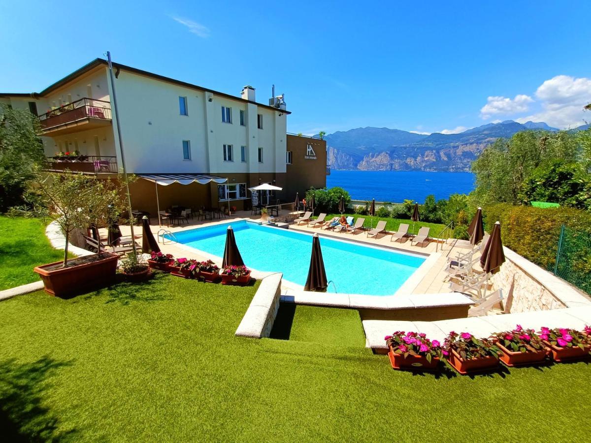 Antonella Hotel 3*